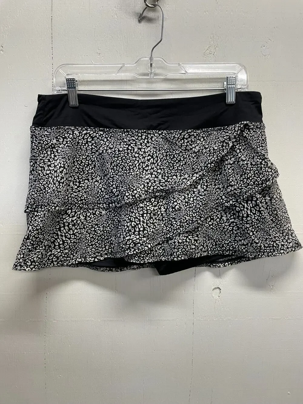 Coco Reef Women's Skort Skirt Shorts Size Large Black & White Print Pickleball